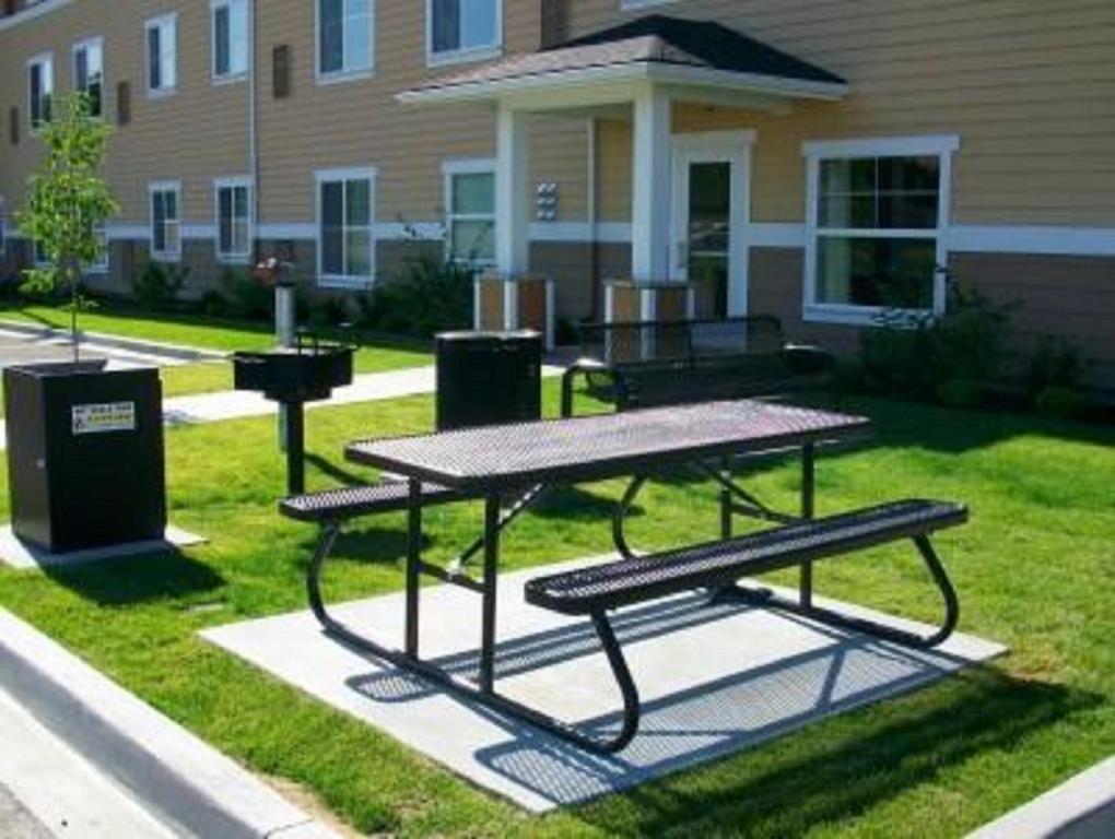 Ledgestone Hotel Yakima Esterno foto