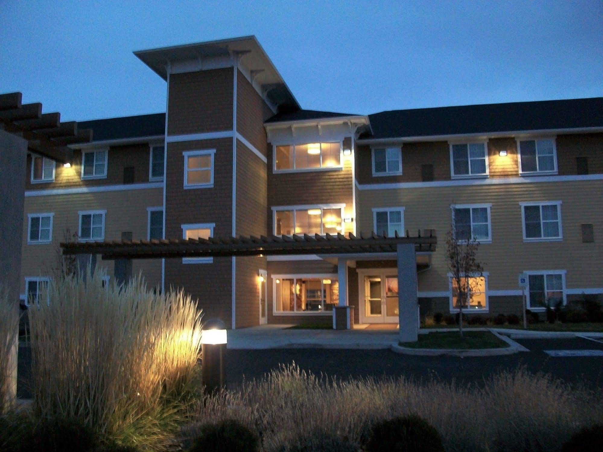 Ledgestone Hotel Yakima Esterno foto